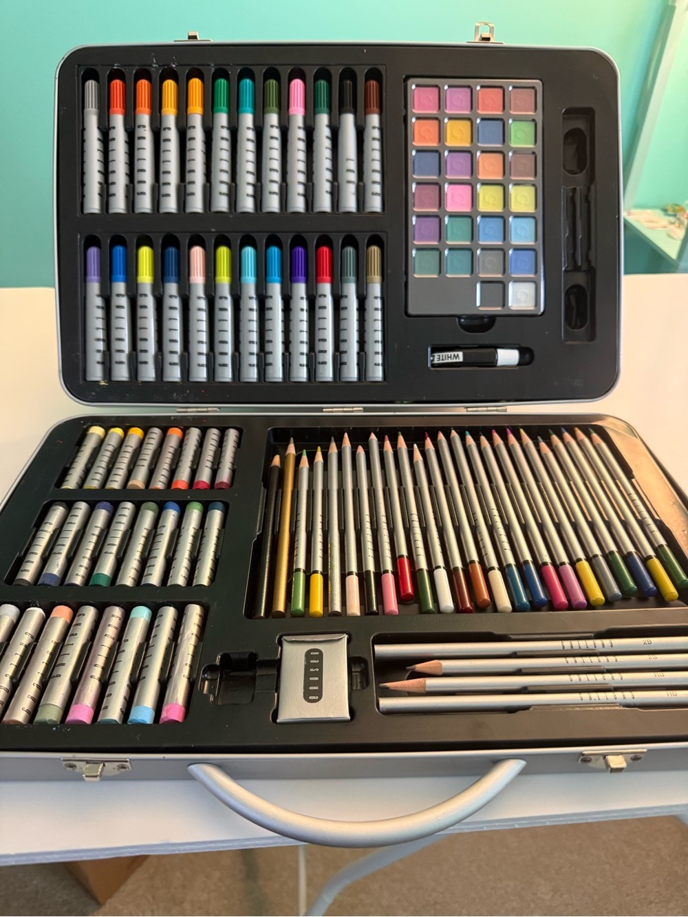 Gallery Kids Multimedium Art Set